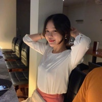 Jin made room ◡̈♥︎