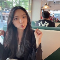 사랑스럽게.❤️